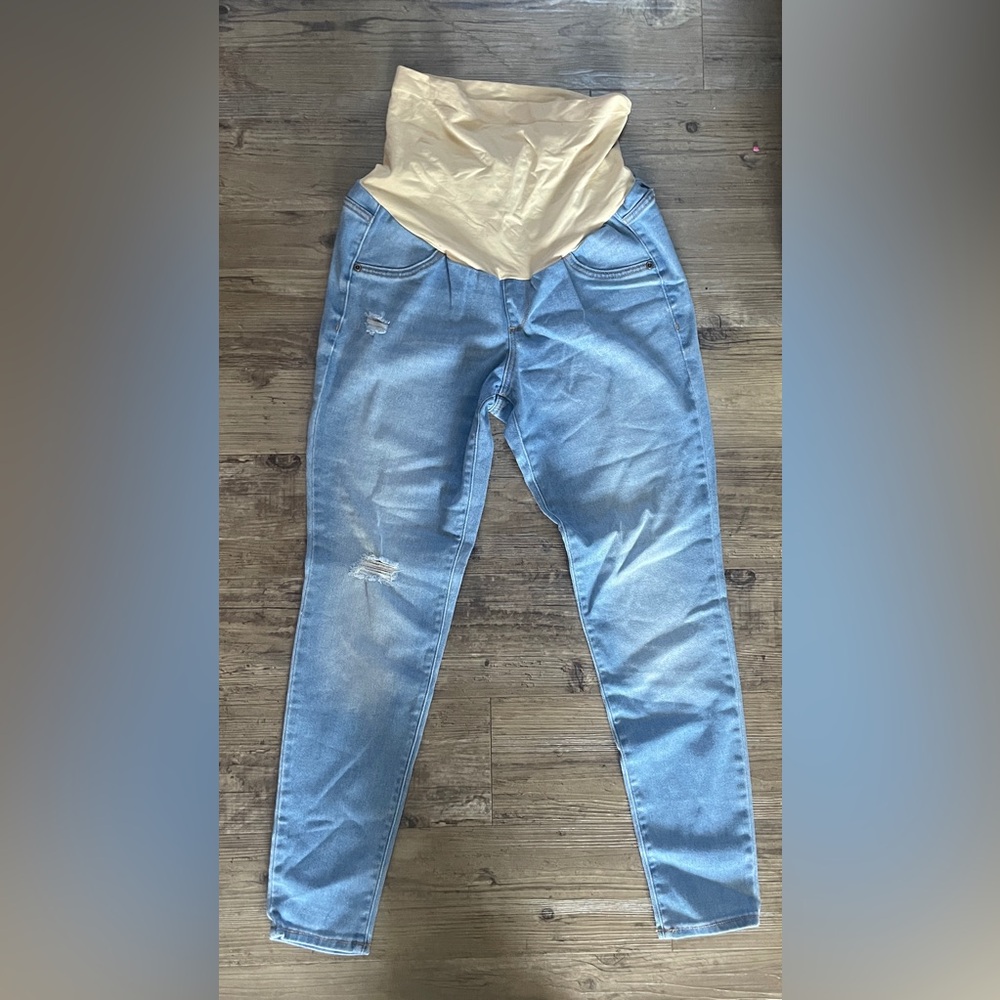 Woman’s Maternity Jegging